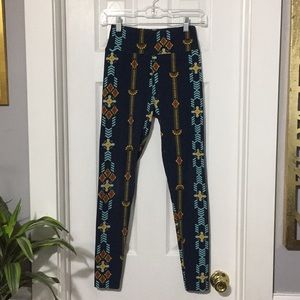 🛎LuLaRoe leggings one size fits all Aztec (bb)